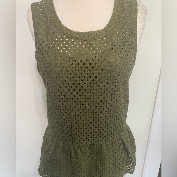 A.N.A. Khaki Green Perforated Sleeveless Top - Size S - Picture 1 of 6
